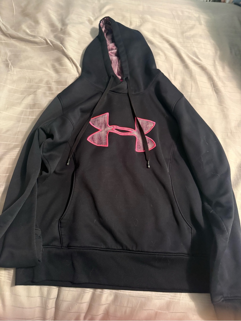 Under Armour Black hoodie with Pink Accents